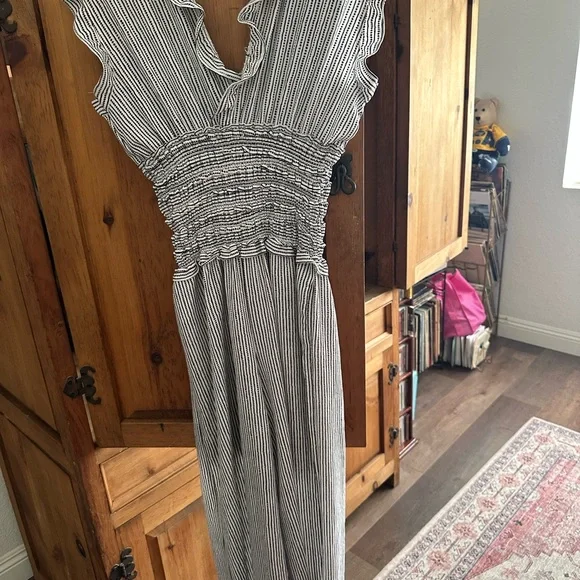 Max Studio Textured black white pattern  Jumpsuit size small - Picture 6 of 8